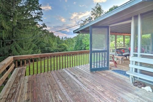 Secluded Pisgah National Forest Retreat with Views!