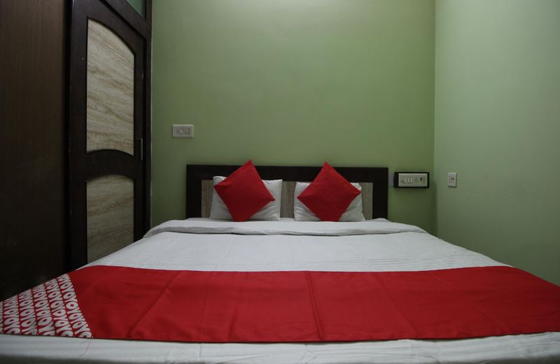 OYO 35526 Hotel Jagat Residency