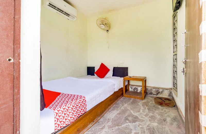 OYO 69947 Hotel Apna Village Resort & Restaurant