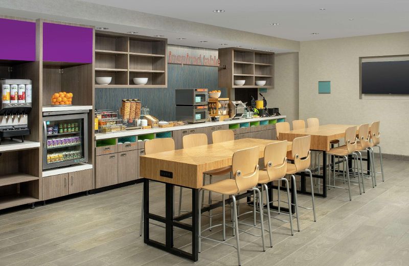 Home2 Suites by Hilton Phoenix Airport South
