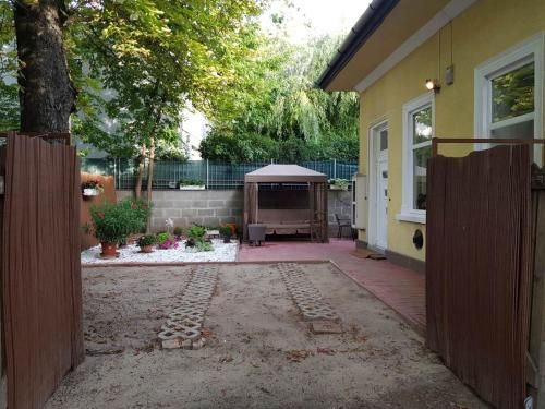Outdoor Pictures 1