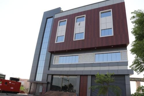 Hotel Niraj Deep