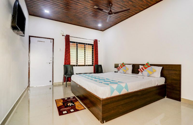 OYO Home 65259 Field View Studios Arambol