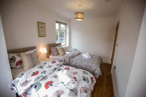 *ALBAN COURT *COMFY SUITE *