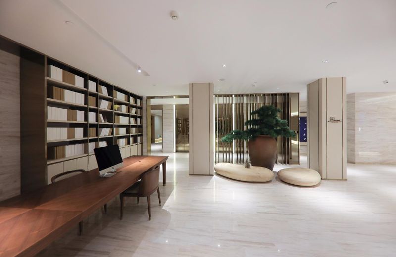 Ji Hotel (Qingdao West Railway Station)
