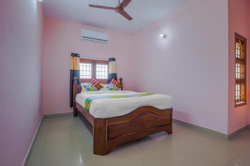 Vaccinated Staff- OYO 78184 Two BHK Compact Home In Mudhaliarpet