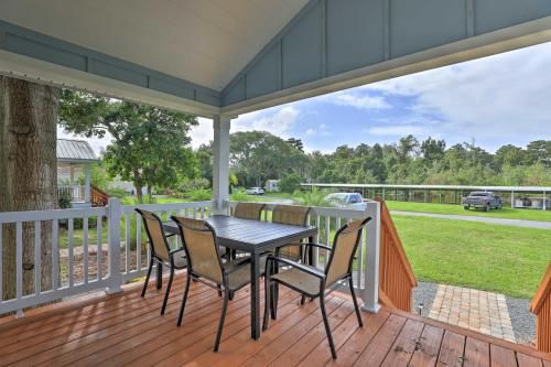 Stylish Home with Private Canal Access to Lake Eloise