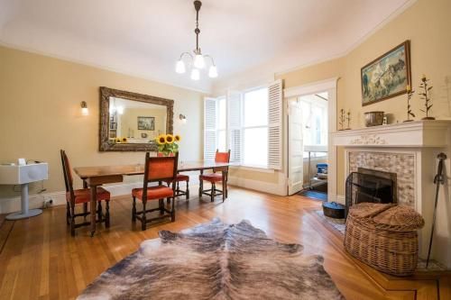 Ashbury Heights Elegant Flat