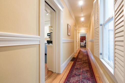 Ashbury Heights Elegant Flat