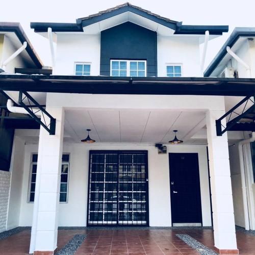 YoLodge Kinrara [Jacuzzi Bathtub]