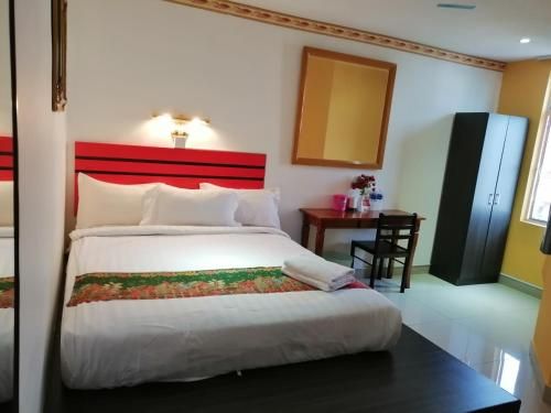 Paradise Hotel
