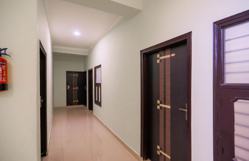 OYO 74844 Karan Guest House