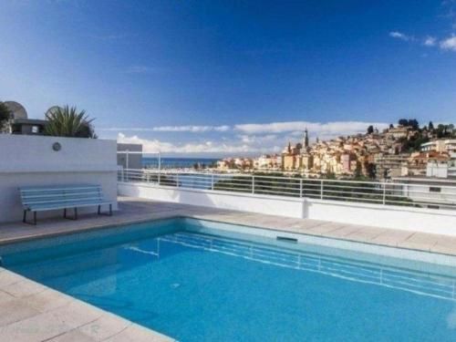 Le Lodge, T2 classe 3 etoiles avec jardin, parking, piscine & mer a 2 pas