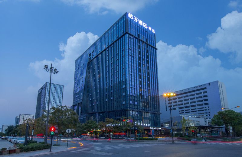 Orange Hotel Hangzhou Dream Town