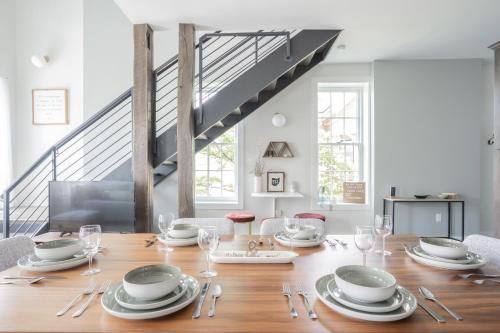 Boho Loft, Clean, Safe, and Perfect for any Luxury Traveler!
