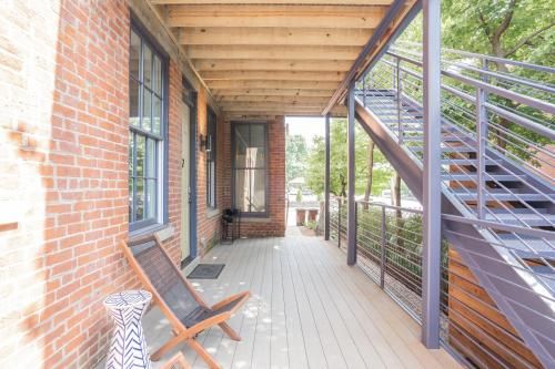 Funky Fresh 1 Bedroom, Perfect for Business or Leisure