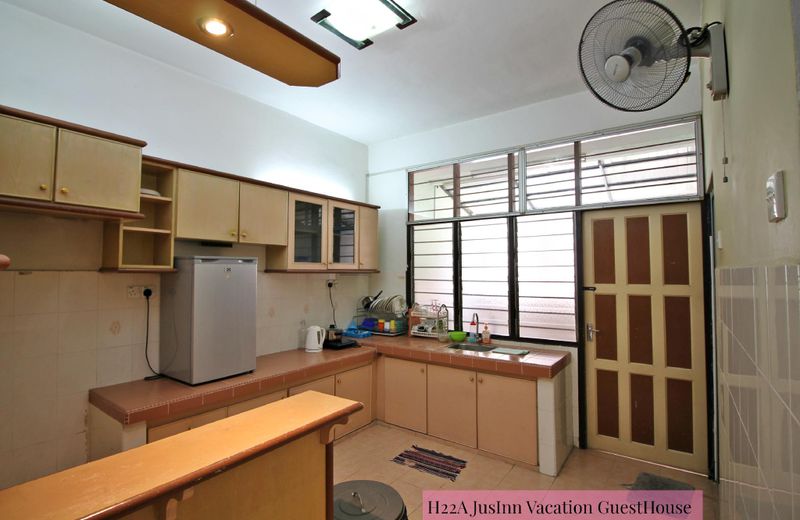 JusInn 14Pax Vacation GuestHouse H22A