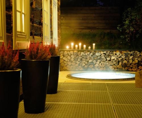 Outdoor Pictures 1