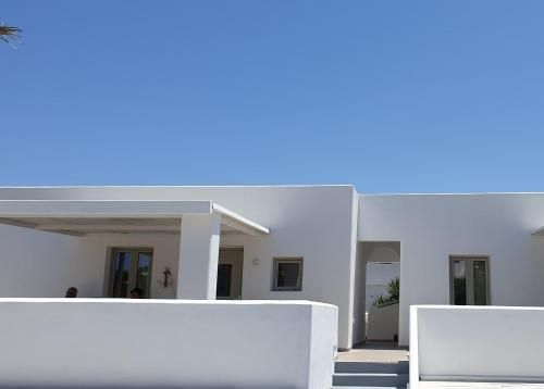 Aerenia Luxury Suites -2021 Renovation