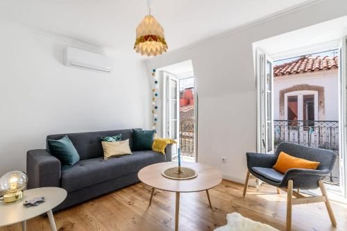 Beautiful Apartment with balcony by GuestReady