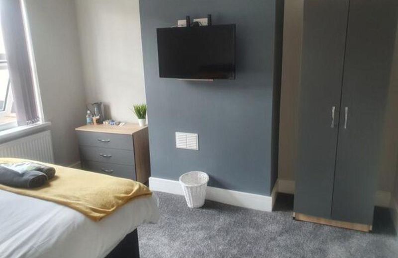 Townhouse @ 11 Nicholls Street Stoke