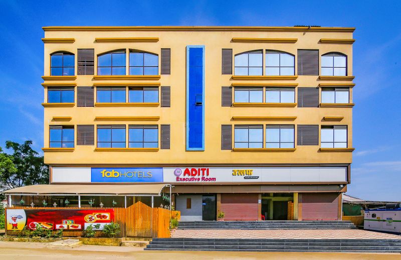 FabHotel Aditi Executive