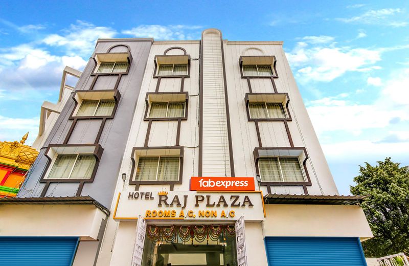 Raj Plaza