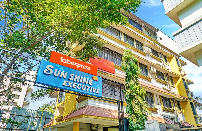FabExpress Sunshine Executive Baner