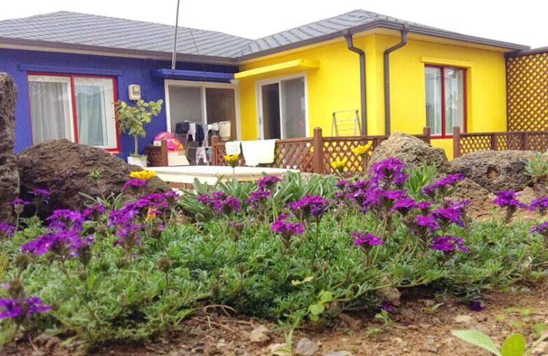Jeju Maendorong Guest House