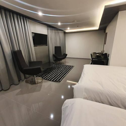 Purple 315 Hotel