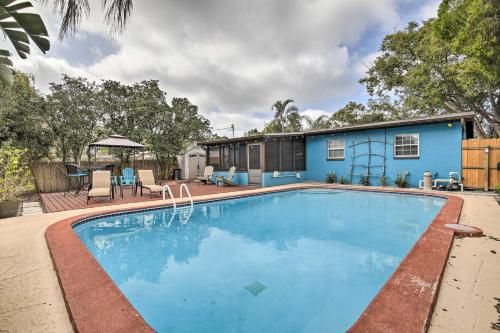 Tropical Palm Harbor Retreat with Lanai and Patio