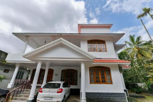 OYO 79821 Wayanad Inns Serviced Villa