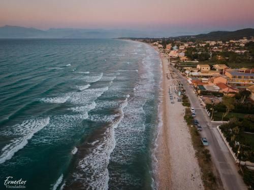 KORMORANOS BEACH