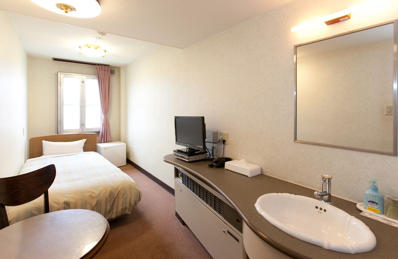 Kanazawa Minato Hotel