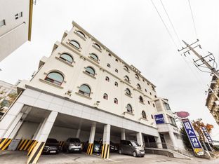 Hotel Image 2