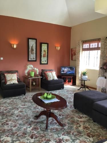 Aurelia Lodge
