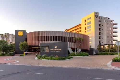 Waters Edge Aparthotel by HostAgents
