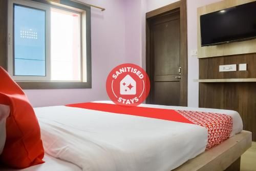 OYO 36517 Hotel Bharati Inn