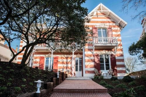 VILLA LES OMBREES