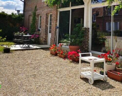 Maison de 2 chambres a Le Vaudreuil avec jardin clos et WiFi