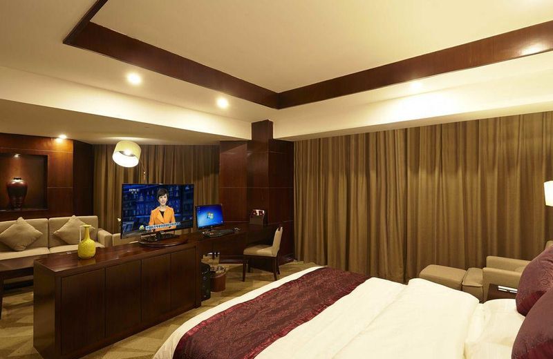 Jinyue Tangchi Hotel (Wuhan Xiangxie Qintai)