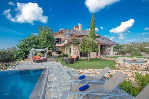 Villa Ayia Napa Foothills Exquisite 5BDR Ayia Napa Villa with Pool and Stunning Views