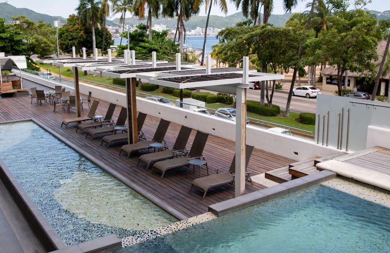 We Hotel Acapulco