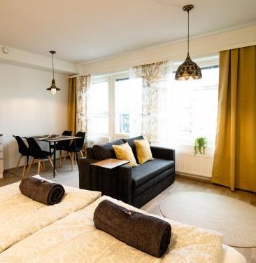 First Aparthotel Comet