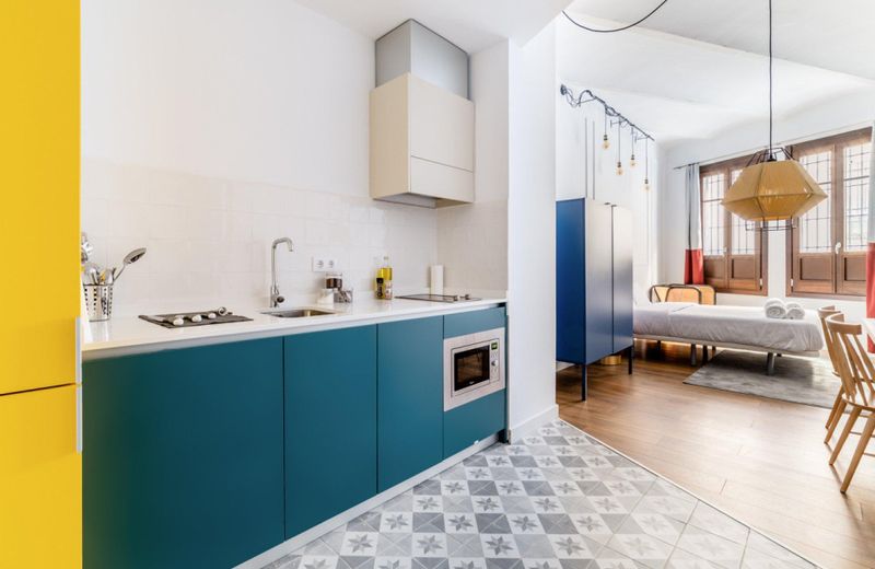 Stylish apartment in city center Estudio basico Catedral 02