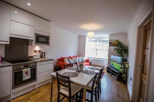 ☆2 BEDROOM☆2BATHROOM☆ALBAN COURT☆COMFY SUITE