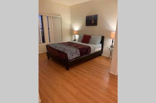 1BR Apartment with Patio in DTLA