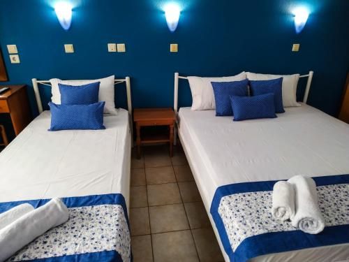 Ellinas Hotel