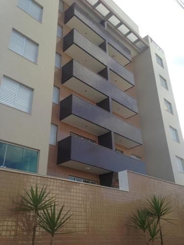 Cobertura Duplex com Hidromassagem ao ar livre para 8 pessoas.