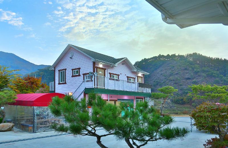 Gongju Makok Healing Pension